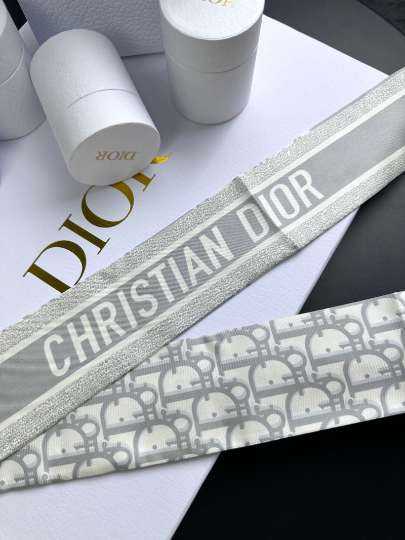 DIOR